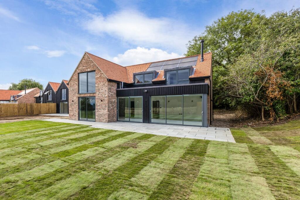 Main image of property: Orchard Grove, Dunsden Green, Dunsden, Reading, RG4
