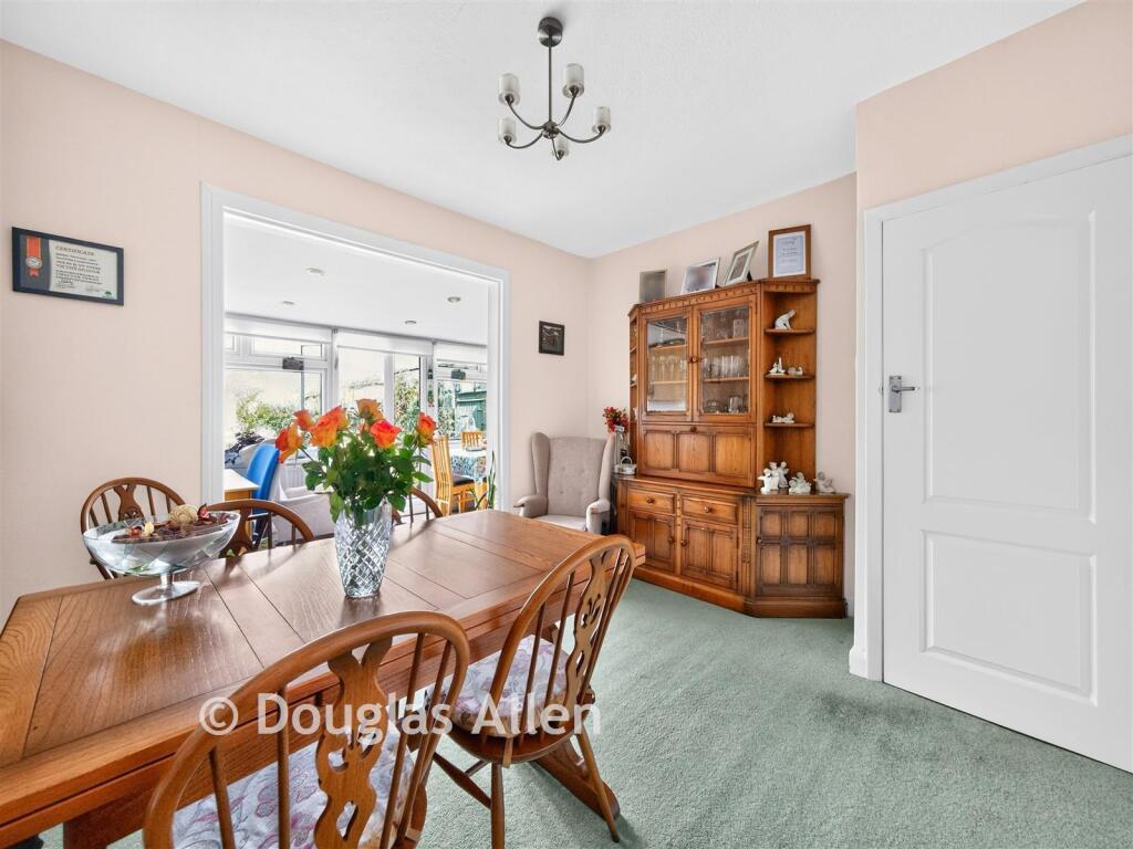 House in London - View 5