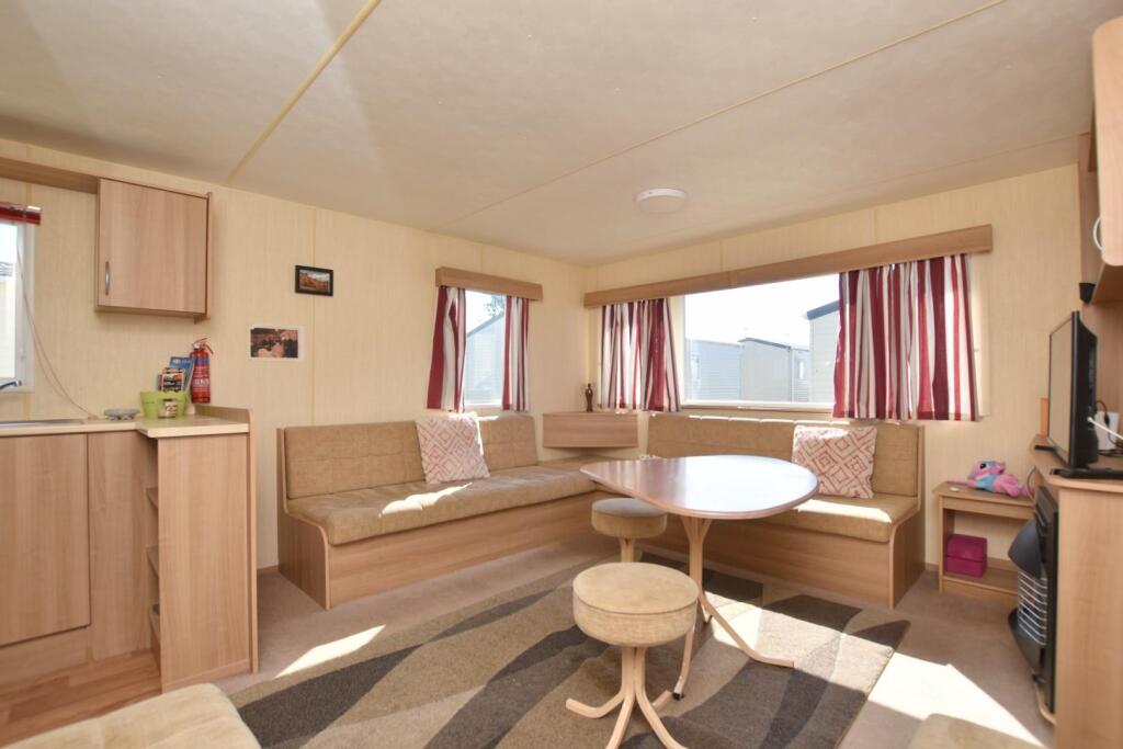 133 Hythe Road, Dymchurch photo 5