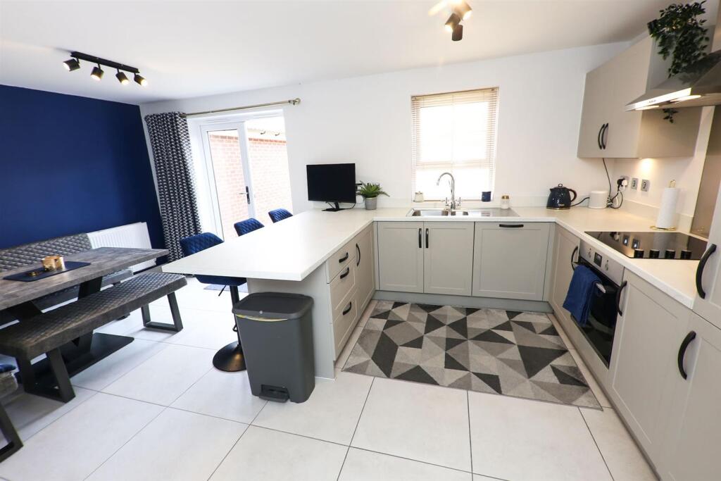 House in Doncaster - View 2