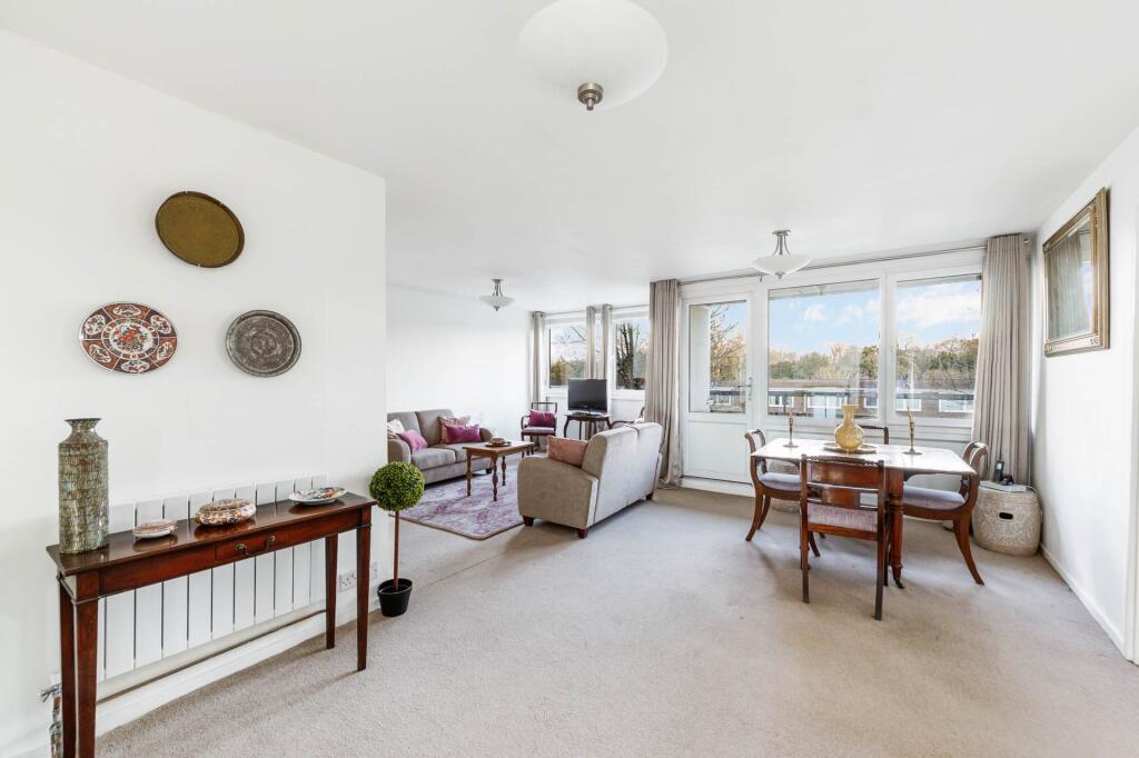 Apartment in London - View 5
