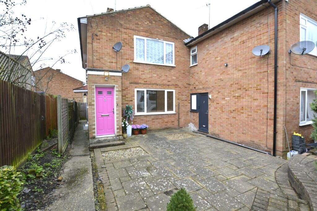 Main image of property: Deans Road, Brentwood, Essex, CM14