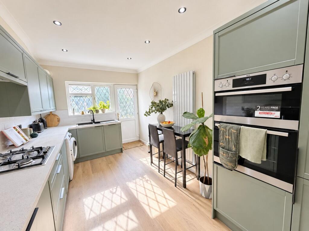 Cedar Road, Newton Abbot, TQ12 photo 3