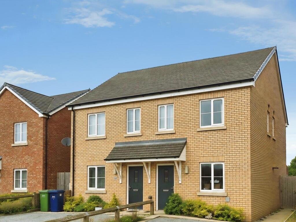 Main image of property: Lake Close, March