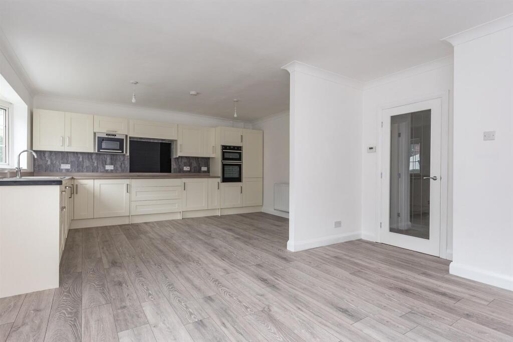 Dene Grove, Darlington photo 4