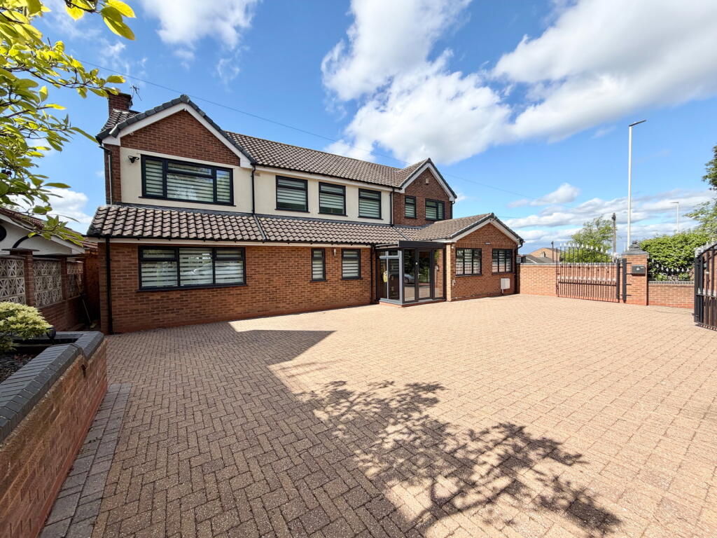 Main image of property: Oakham Road, Oakham, Dudley, DY2 7TB