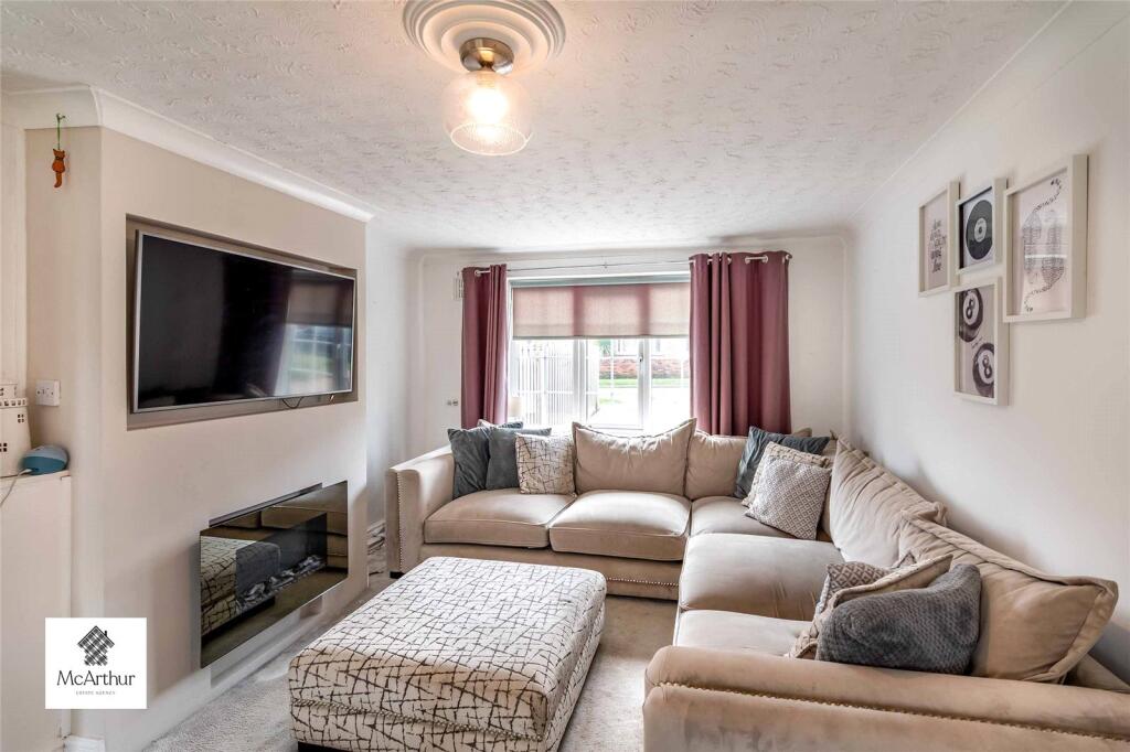 Queens Road, Carlton-In-Lindrick, Worksop, Nottinghamshire, S81 photo 4