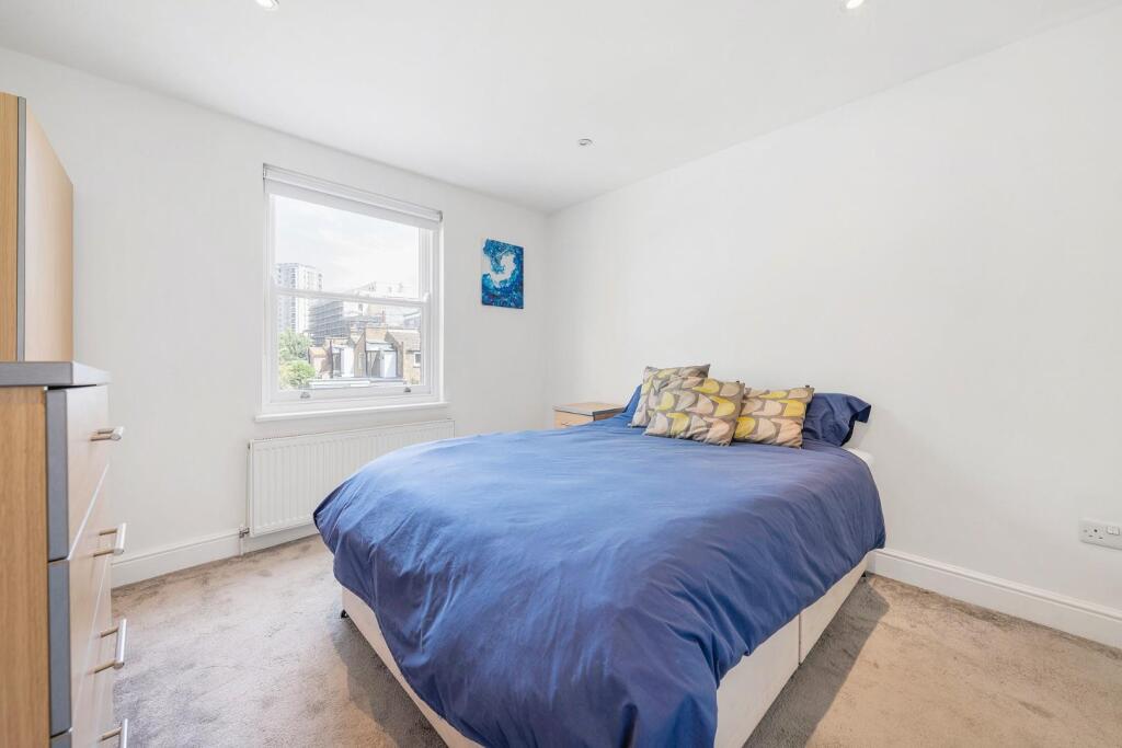 Apartment in London, Stockwell Park, Stockwell - View 4