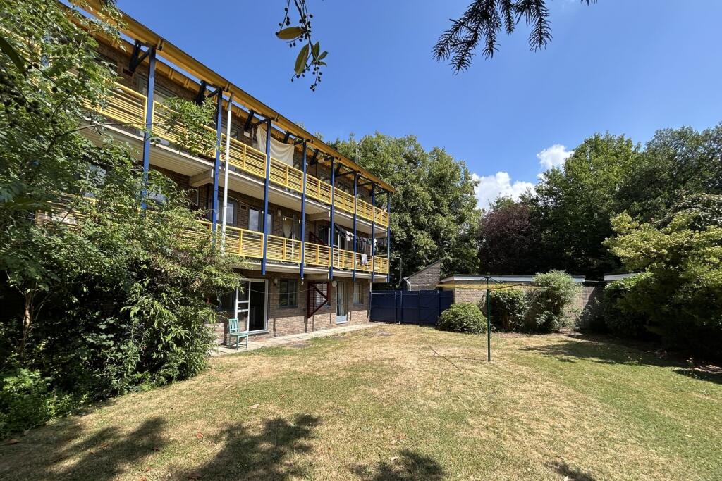 Main image of property: Queensway, Cambridge