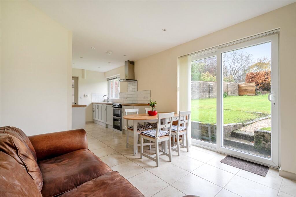 House in Chard, Jocelyn Park, Somerset - View 5