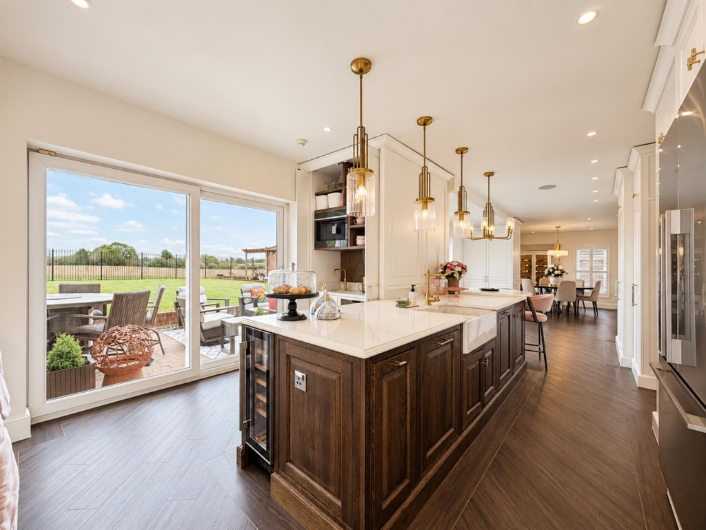 House in Doncaster - View 4