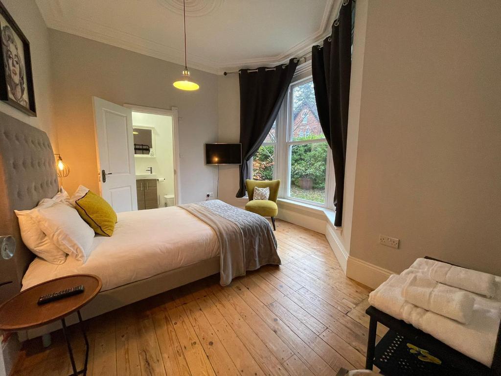 9 Rotton Park Road, Edgbaston, Birmingham, B16 9JH - More