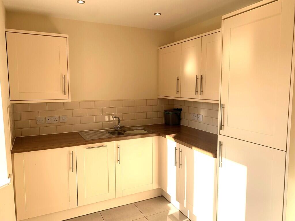 Jamage Road, Talke, Stoke-on-Trent, ST7 1QD photo 5