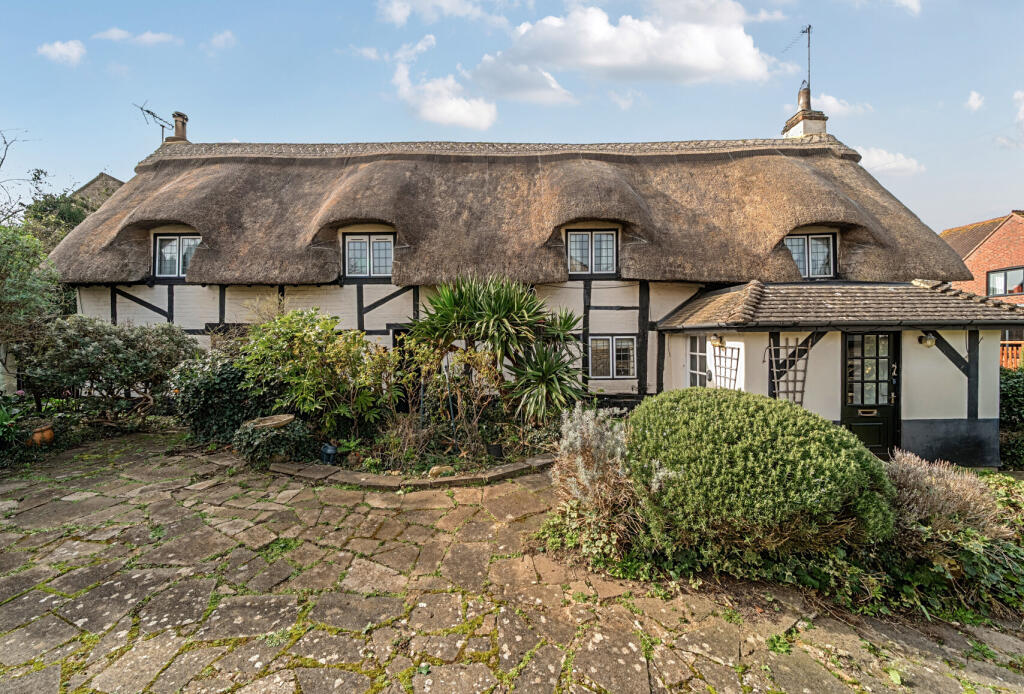 Main image of property: Stoke Road, Bishops Cleeve, Cheltenham, Gloucestershire, GL52