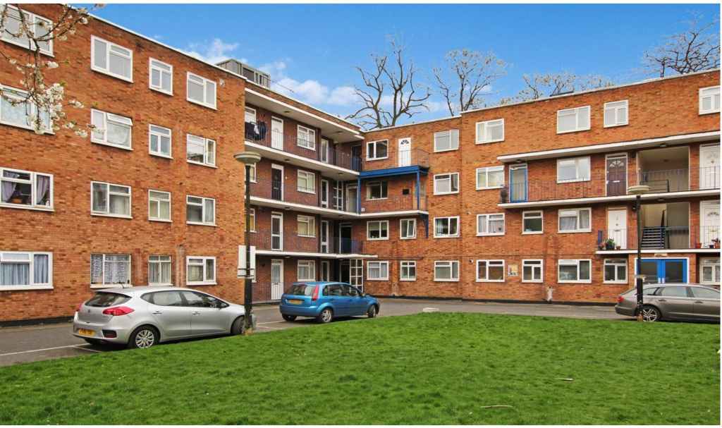 Main image of property: Viceroy Court, Dunstable