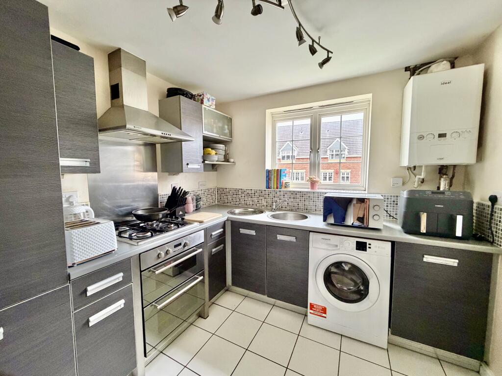 Apartment in Mansfield, Nottinghamshire - View 3