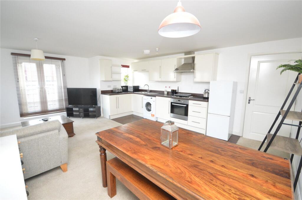 The Willows, Fenton Gate, Leeds photo 4