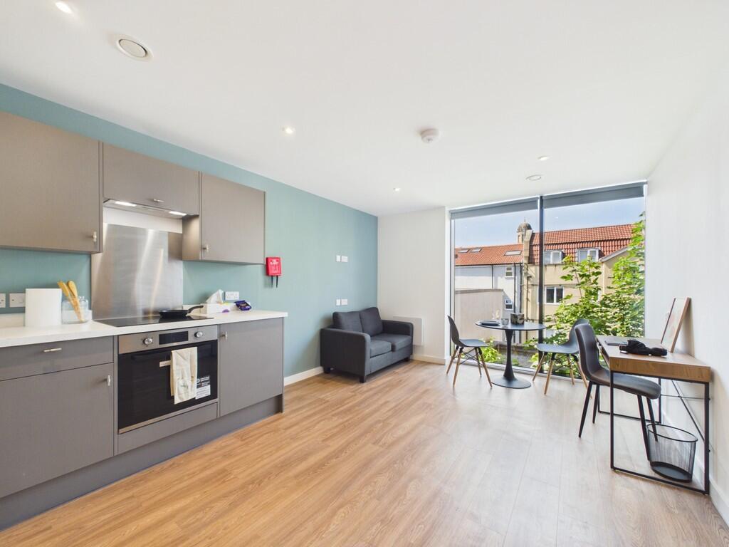 Apartment in Bristol, City of Bristol - View 2