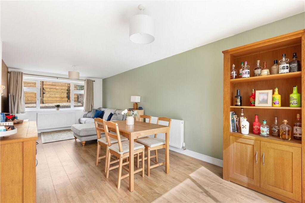 House in Swindon - View 4