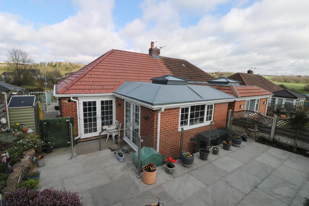 Cliff Hollins Lane Oakenshaw, Oakenshaw, Bradford, West Yorkshire, BD12