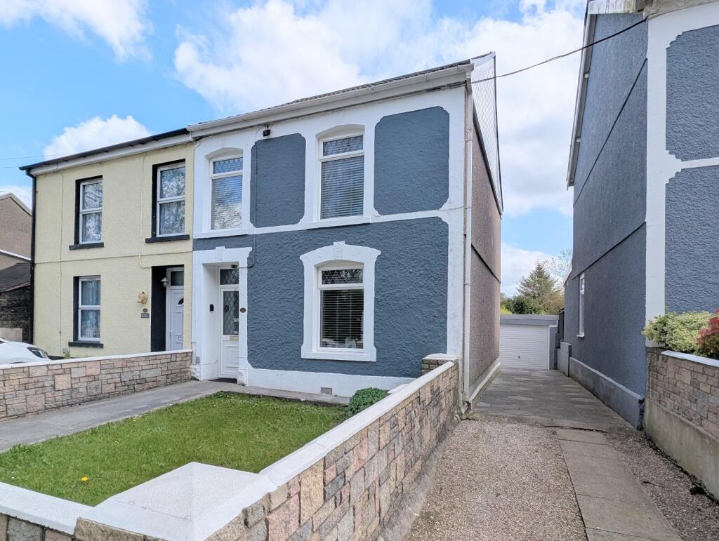 Main image of property: Heol Rhyd Ddu Fach, Cwmllynfell, Carmarthenshire.
