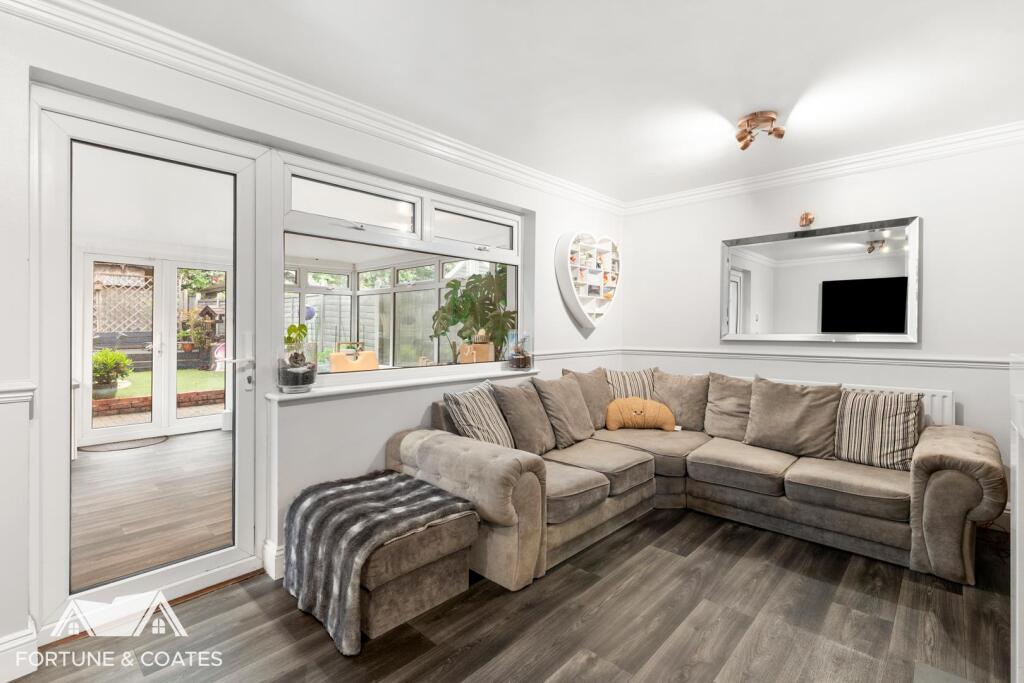 House in Harlow, Brays Grove - View 3
