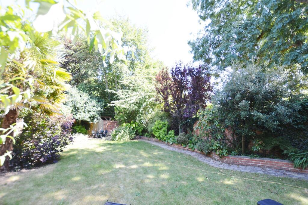 Linden, Craven Road - View 4