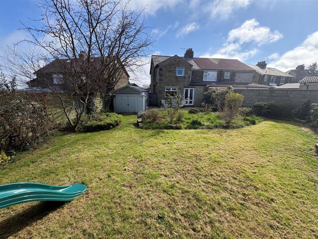 Additional image 25 of Fieldway, Clayton, Bradford