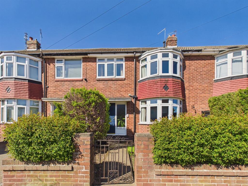 3-bed terraced on Popplewell Terrace, Preston Village, £320,000