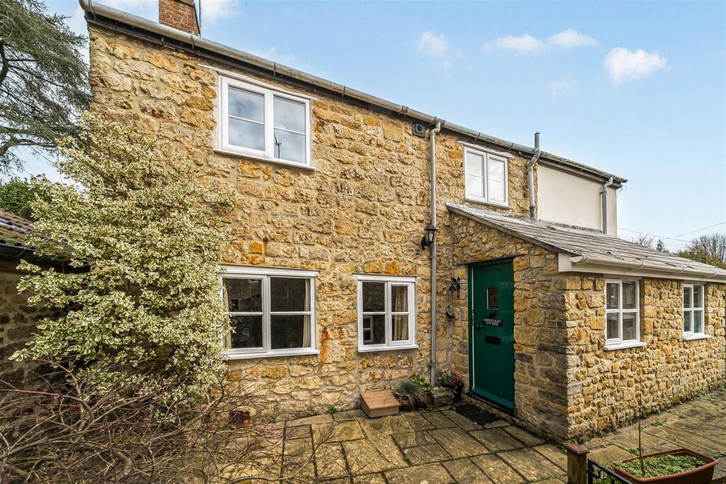 Main image of property: St Mary Well St