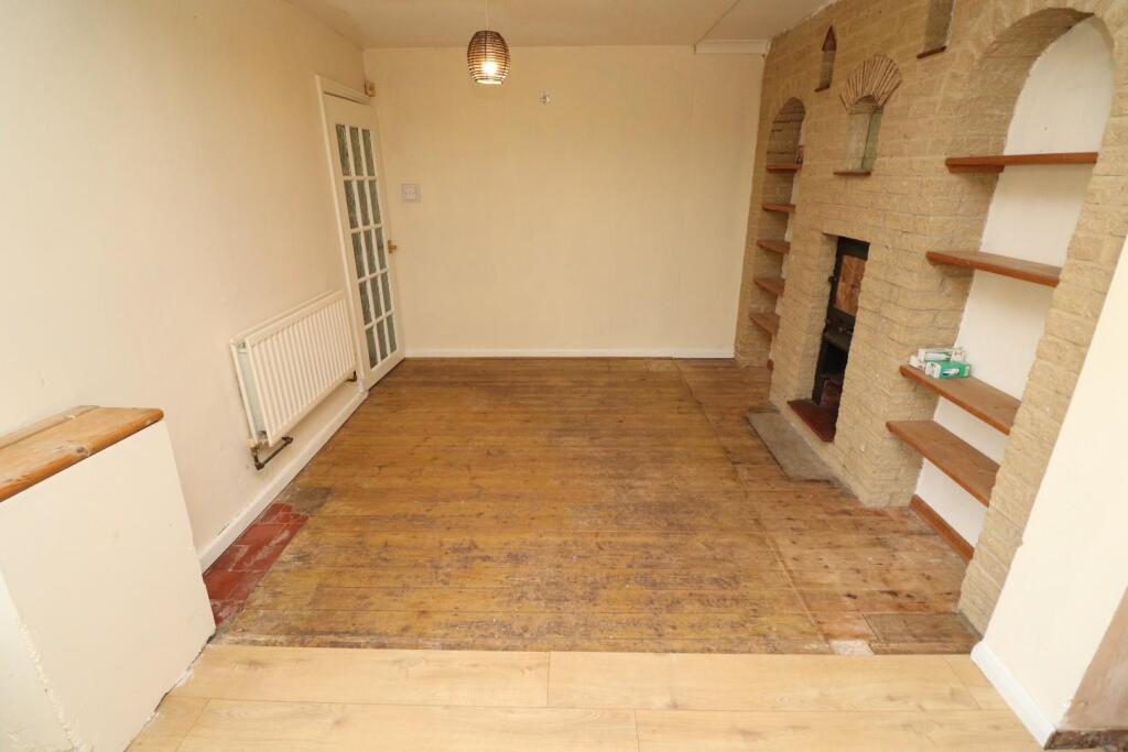 House in Irchester, North Northamptonshire - More