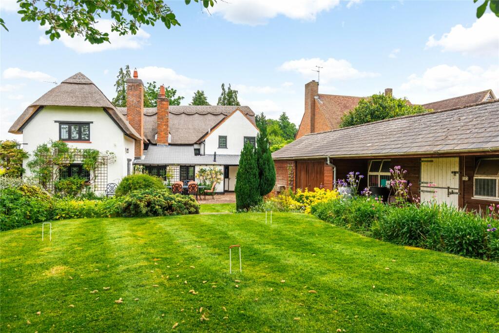 House in South Oxfordshire, Towersey - View 3
