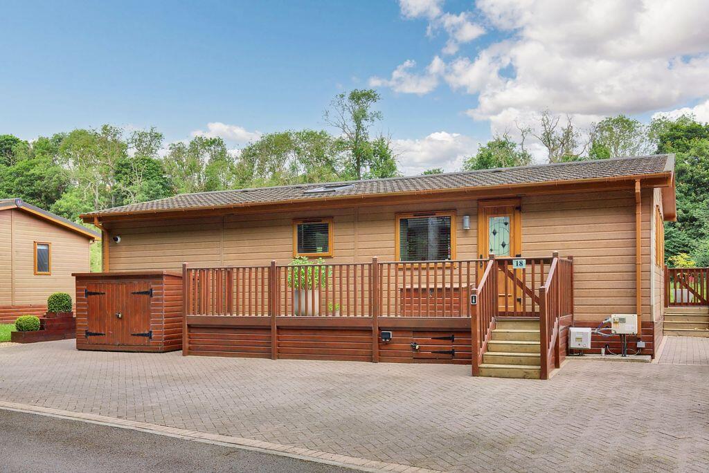 2-bed caravan on 18 Lakeside The Glen, Thurston Manor, EH42 1SA, £80,000