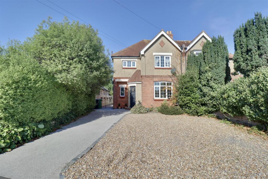House in Portsmouth - View 4