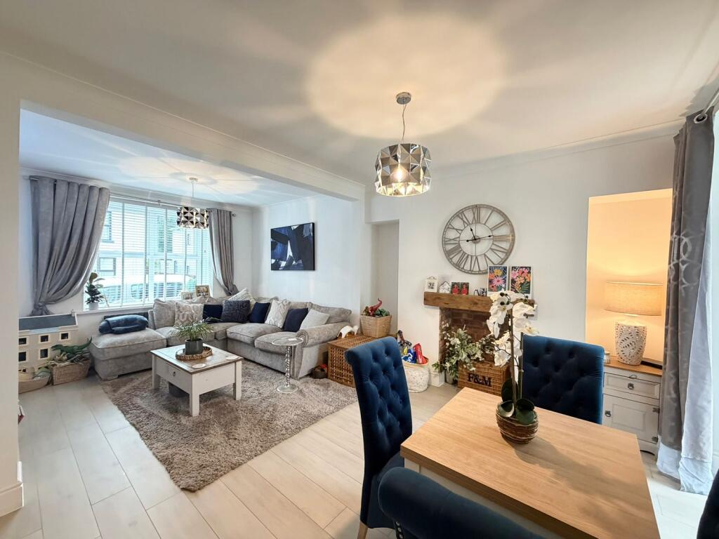 House in Glynneath, Pontwalby - More