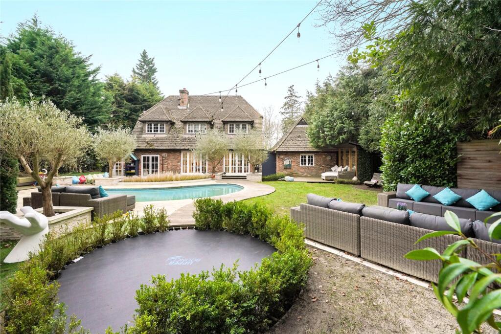 Main image of property: South Ridge, St George's Hill, KT13