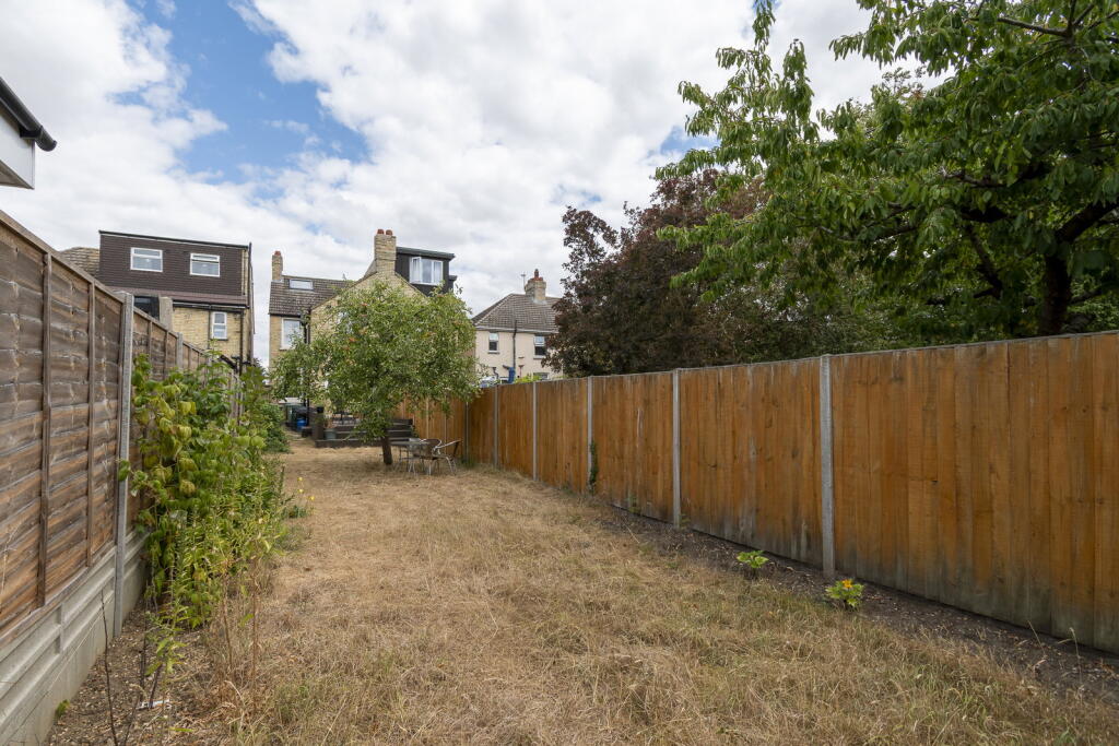 House in Cambridge - View 3