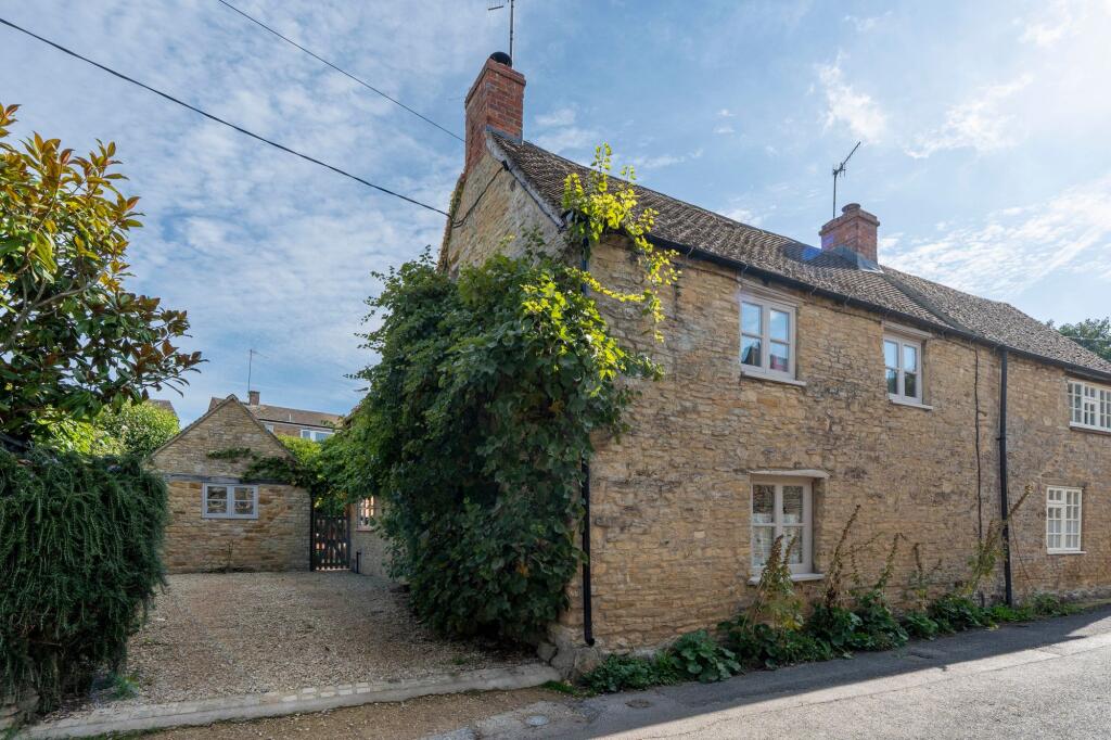 Main image of property: Hixet Wood, Charlbury, OX7
