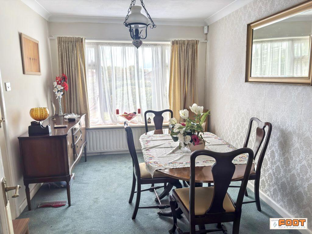 House in Havant, Hampshire - View 4