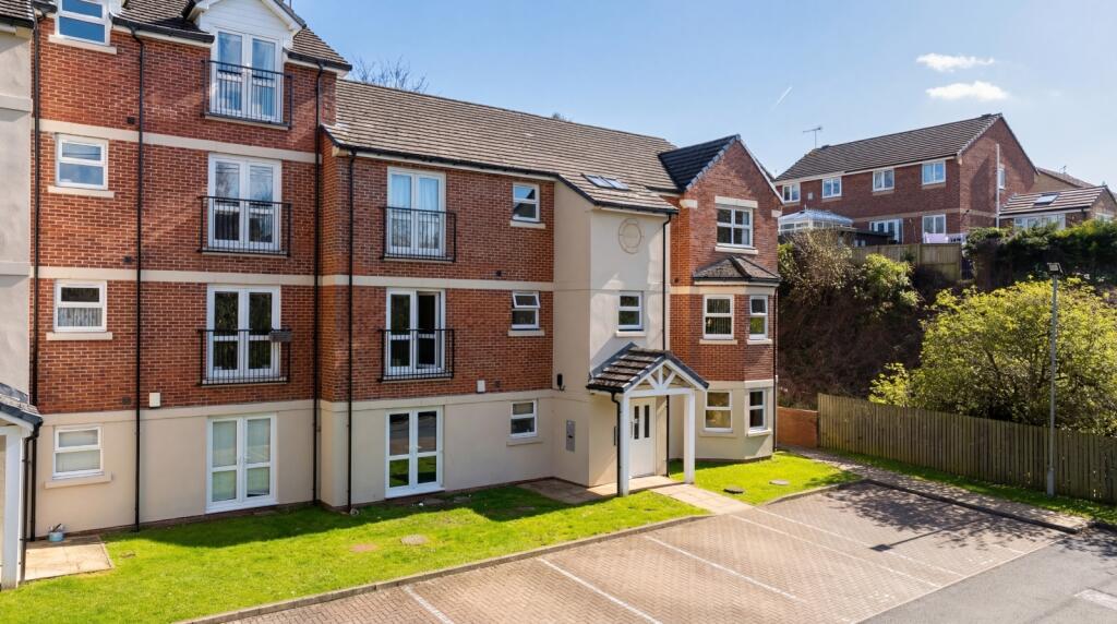 Main image of property: Farsley Beck Mews, Leeds, West Yorkshire, LS13