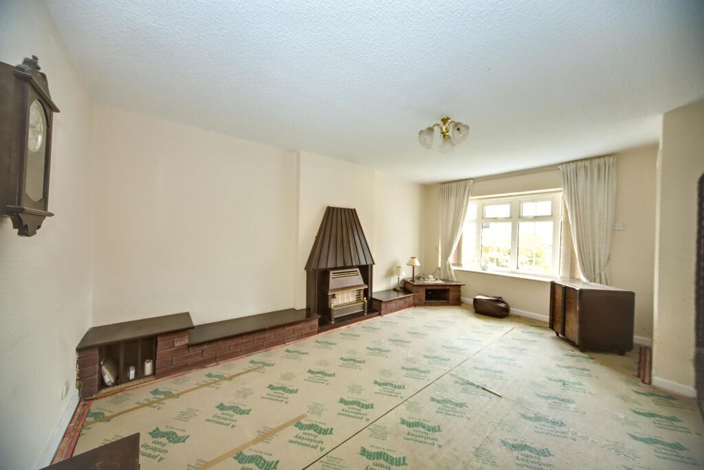 House in Wigan, Bottling Wood, Whelley - More