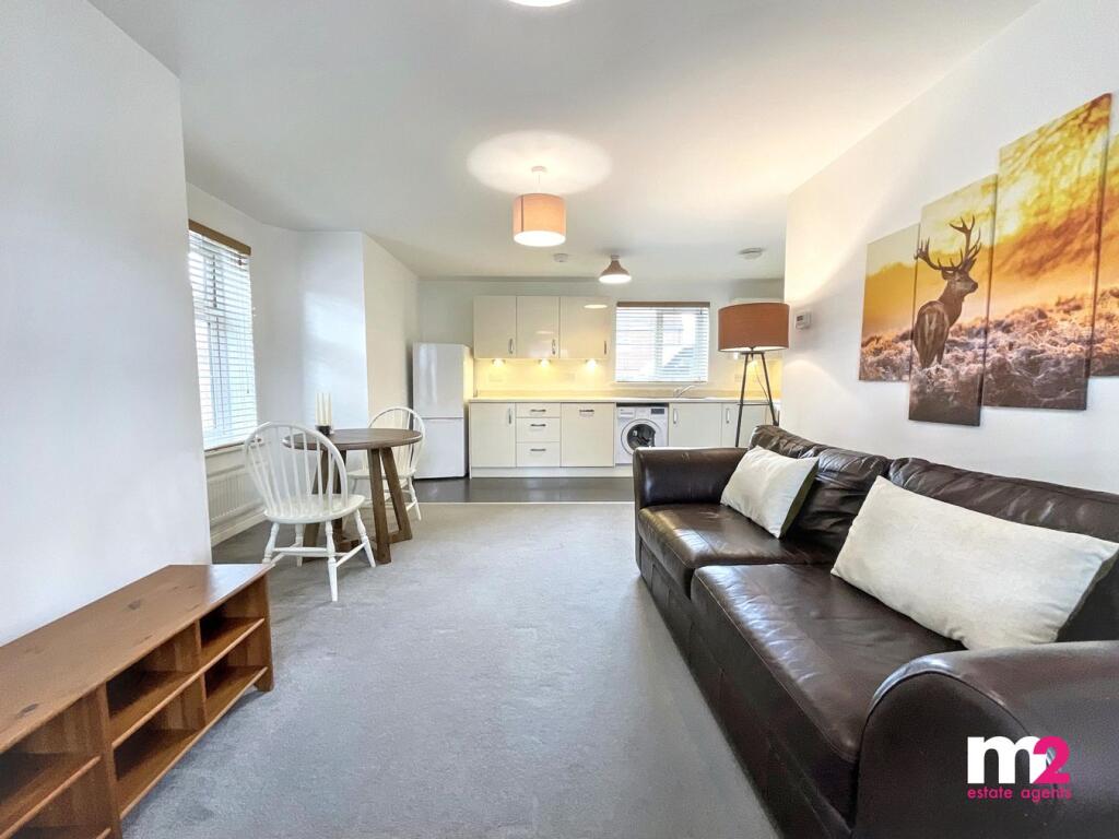 Apartment in Newport, Lysaght Village, Liswerry - View 4