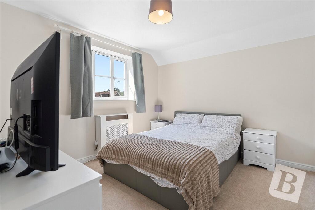 Apartment in Basildon, Wickford - View 4