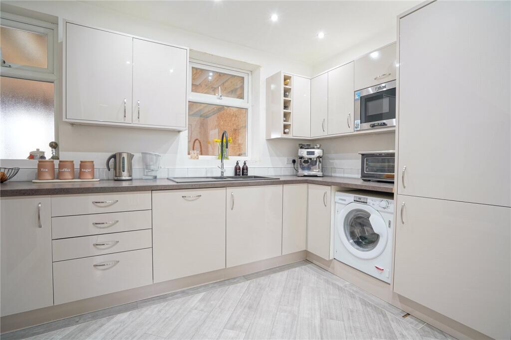 Park View, Maltby, Rotherham, South Yorkshire, S66 photo 3