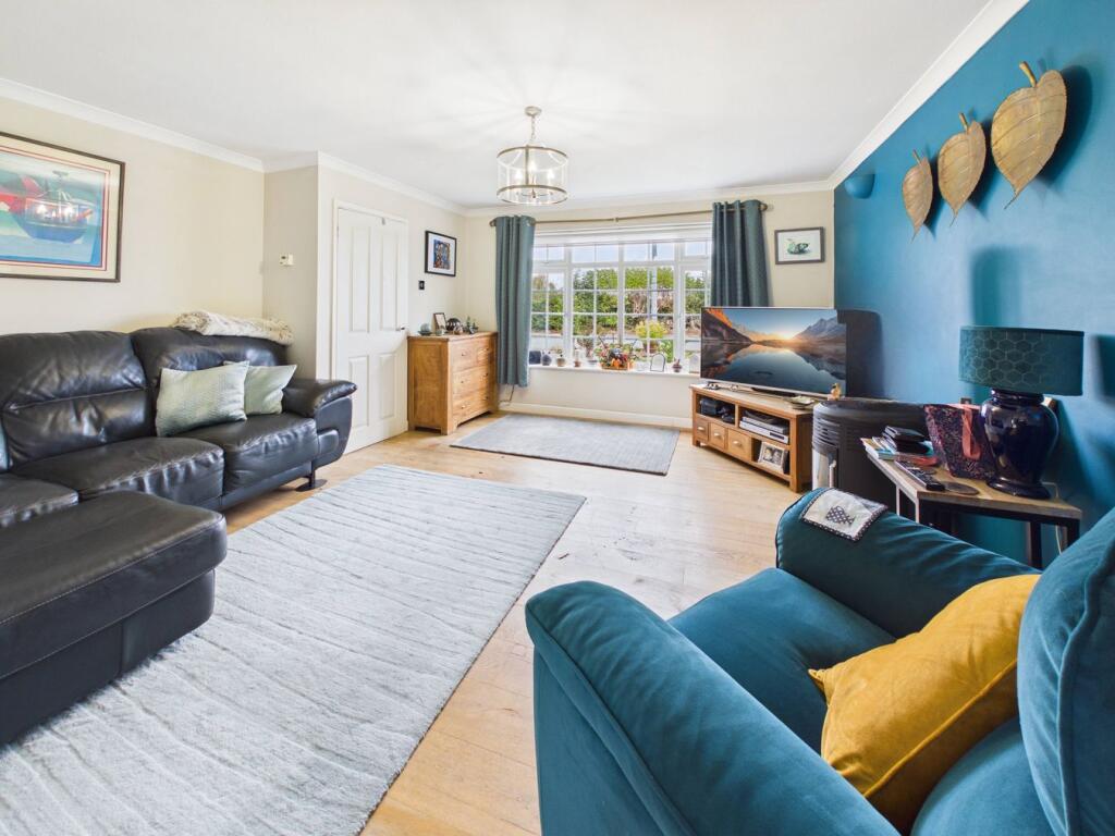 House in Tempsford, Central Bedfordshire - View 4