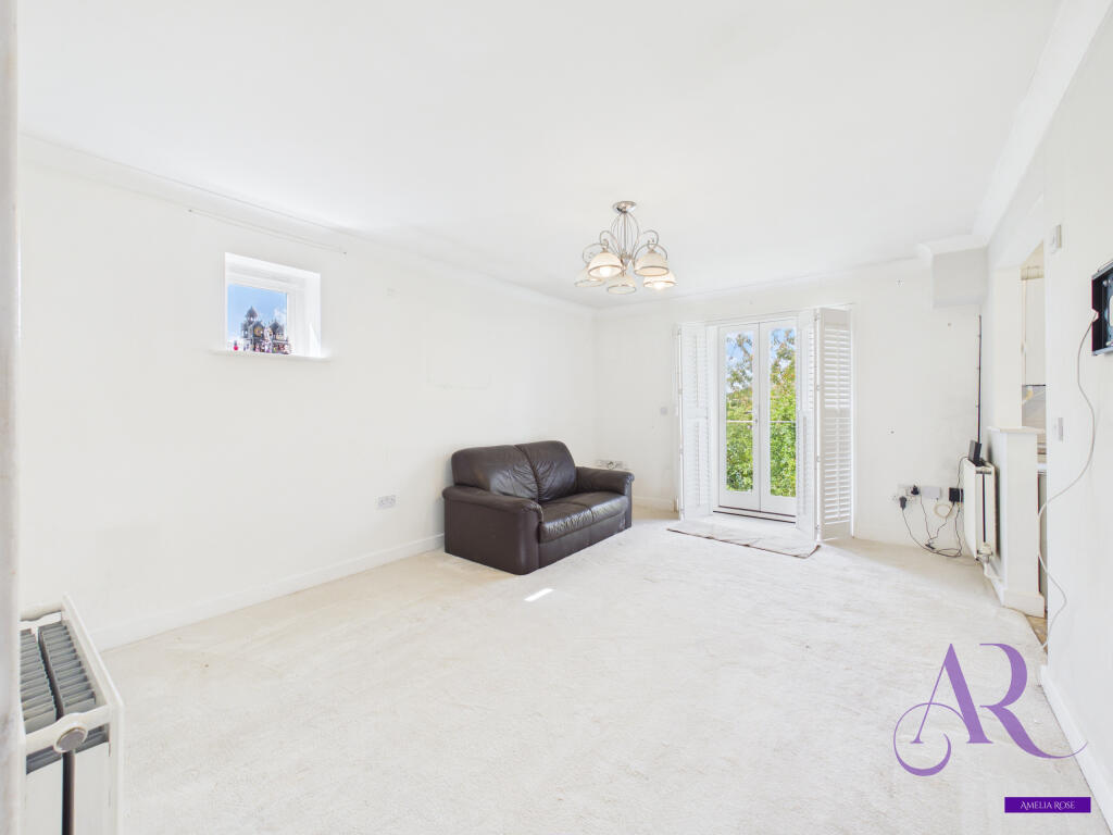 Apartment in Milton Keynes - View 4