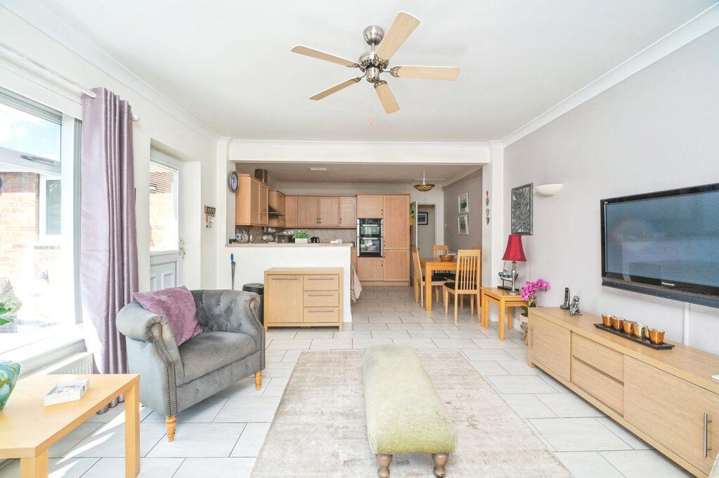 House in Doncaster, North East Lincolnshire - View 5