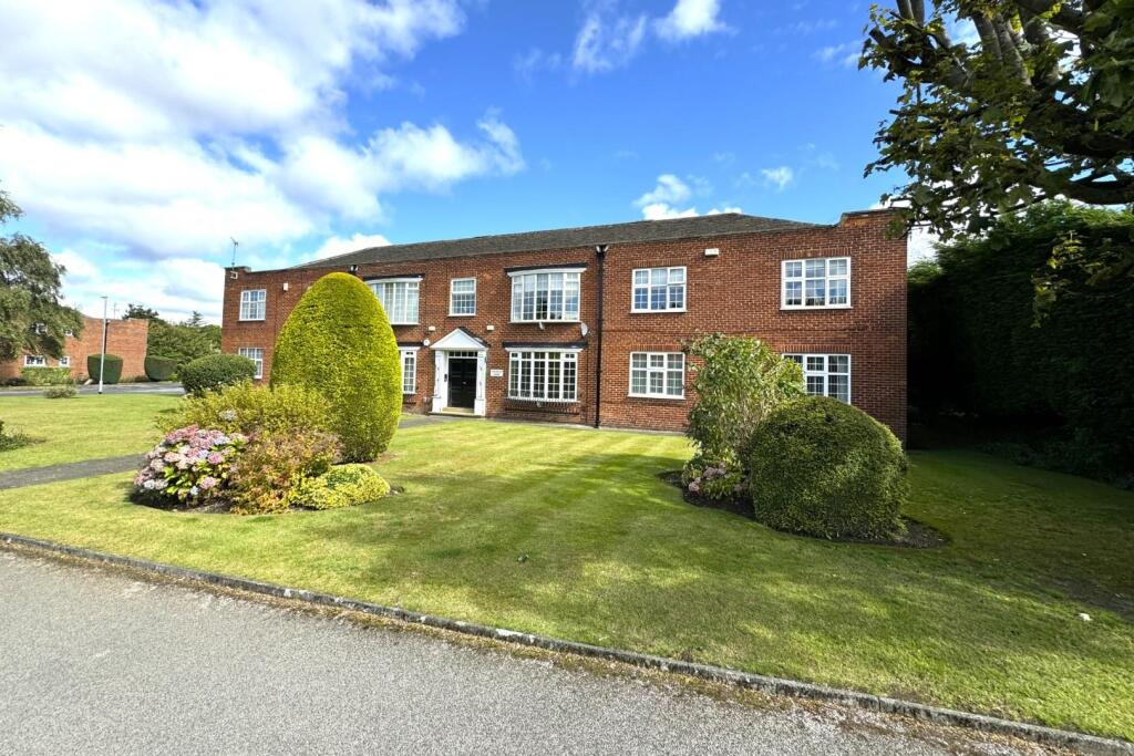 Main image of property: Sandmoor Chase, Alwoodley, Leeds