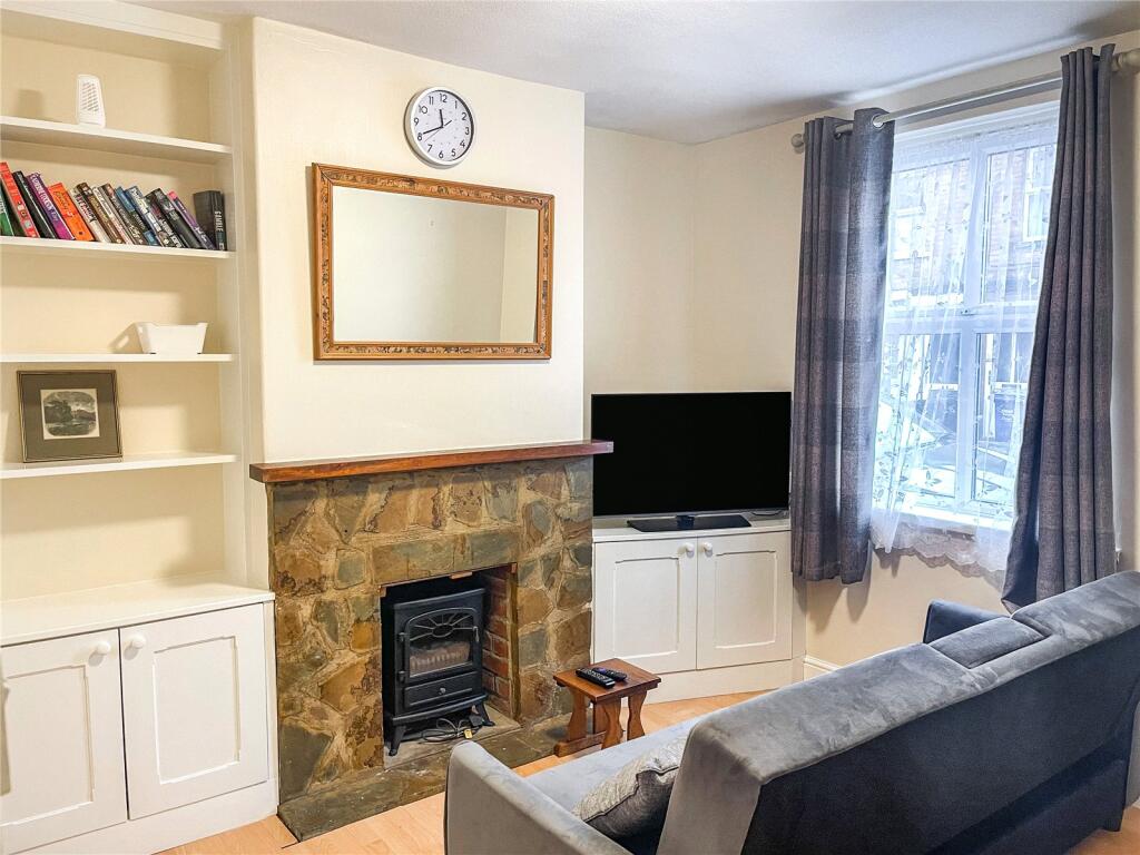 Main image of property: Old Grimsbury Road, Banbury, Oxfordshire, OX16