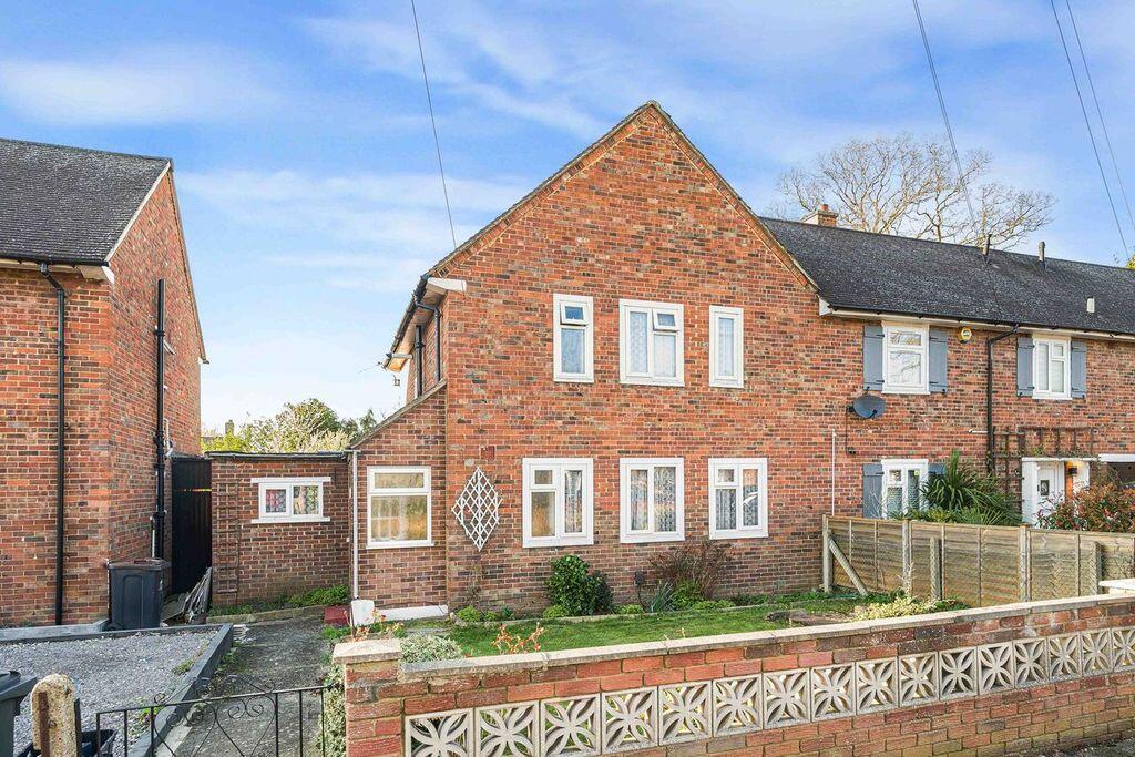Main image of property: Faringdon Avenue, Bromley
